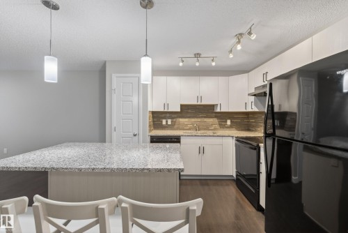 45 4470 Prowse Road, Edmonton, AB - Indoor Photo Showing Kitchen With Upgraded Kitchen