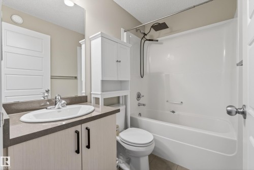 45 4470 Prowse Road, Edmonton, AB - Indoor Photo Showing Bathroom