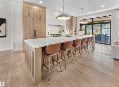 10534 139 Street, Edmonton, AB - Indoor