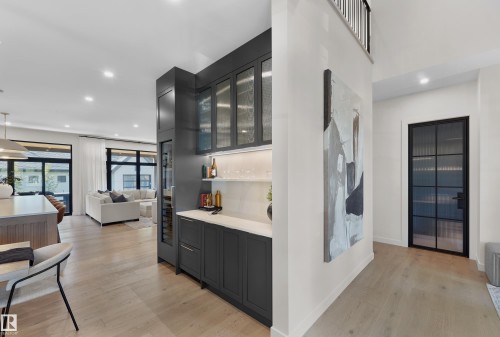 10534 139 Street, Edmonton, AB - Indoor