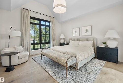 10534 139 Street, Edmonton, AB - Indoor Photo Showing Bedroom