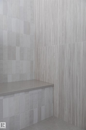 10534 139 Street, Edmonton, AB - Indoor Photo Showing Bathroom