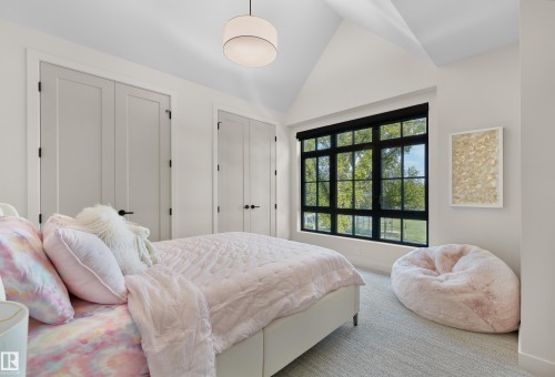10534 139 Street, Edmonton, AB - Indoor Photo Showing Bedroom
