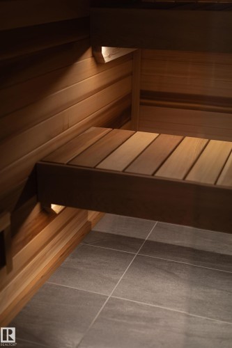 10534 139 Street, Edmonton, AB - Indoor Photo Showing Other Room