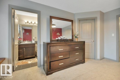 1611 63 Street, Edmonton, AB - Indoor