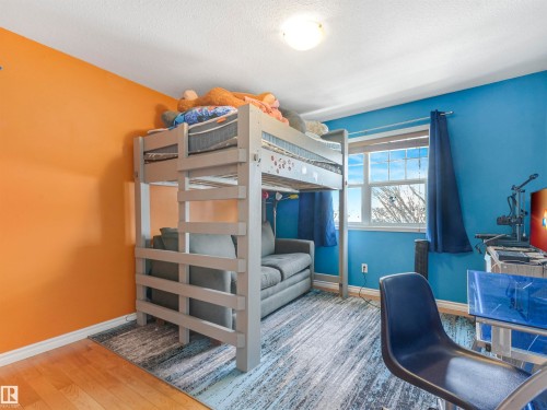 1885 Tomlinson Way, Edmonton, AB - Indoor