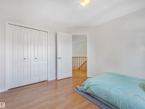 1885 Tomlinson Way, Edmonton, AB - Indoor Photo Showing Bedroom
