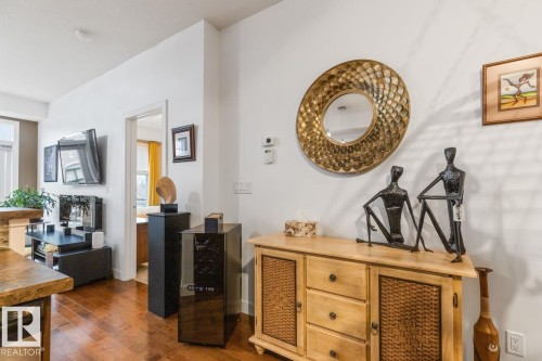 406 10808 71 Avenue, Edmonton, AB - Indoor Photo Showing Other Room