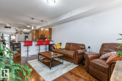406 10808 71 Avenue, Edmonton, AB - Indoor Photo Showing Living Room
