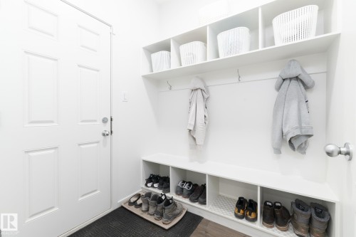2126 Graydon Hill Crescent, Edmonton, AB - Indoor