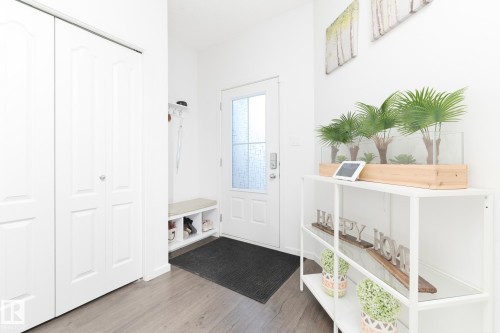 2126 Graydon Hill Crescent, Edmonton, AB - Indoor Photo Showing Other Room