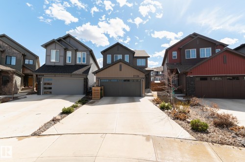2126 Graydon Hill Crescent, Edmonton, AB - Outdoor With Facade