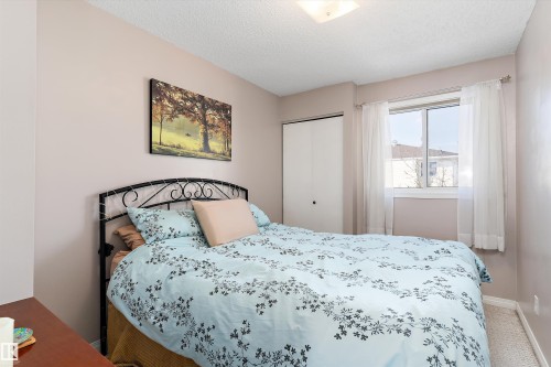 17132 103 Street, Edmonton, AB - Indoor Photo Showing Bedroom