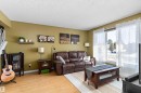 17132 103 Street, Edmonton, AB  - Indoor Photo Showing Living Room 