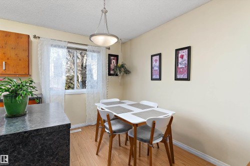 17132 103 Street, Edmonton, AB - Indoor Photo Showing Dining Room