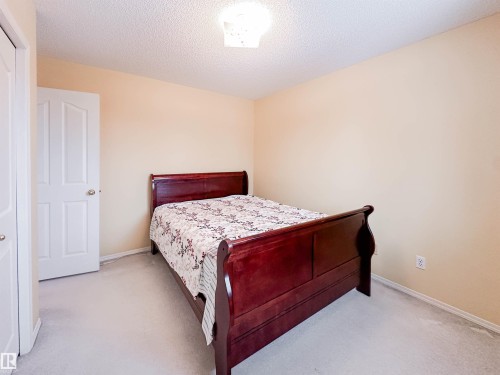 3 10 Devon Close, St. Albert, AB - Indoor Photo Showing Bedroom