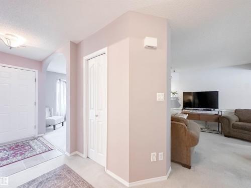 3 10 Devon Close, St. Albert, AB - Indoor
