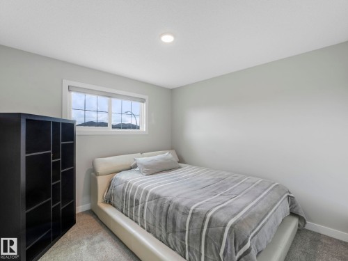 7808 174 Avenue, Edmonton, AB - Indoor Photo Showing Bedroom