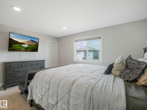 7808 174 Avenue, Edmonton, AB - Indoor Photo Showing Bedroom