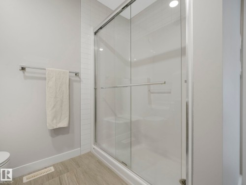 7808 174 Avenue, Edmonton, AB - Indoor Photo Showing Bathroom
