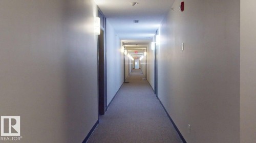 426 812 Welsh Dr, Edmonton, AB - Indoor Photo Showing Other Room
