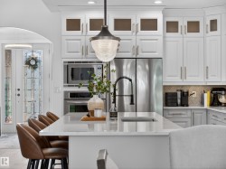 14 10550 ELLERSLIE Road  Edmonton, AB T6W 0Y2