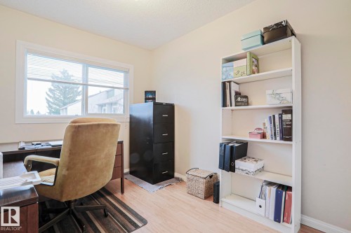 12 2020 105 Street, Edmonton, AB - Indoor Photo Showing Office