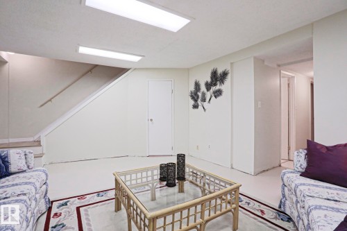 12 2020 105 Street, Edmonton, AB - Indoor Photo Showing Other Room