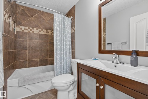 339 Foxboro Drive, Sherwood Park, AB - Indoor Photo Showing Bathroom