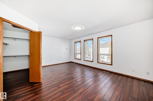 4631 43 Avenue, Edmonton, AB - Indoor Photo Showing Other Room