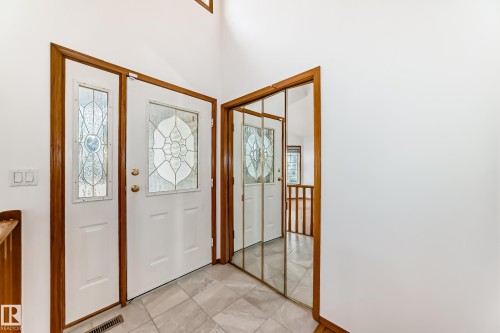 4631 43 Avenue, Edmonton, AB - Indoor Photo Showing Other Room