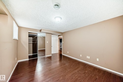 4631 43 Avenue, Edmonton, AB - Indoor Photo Showing Other Room