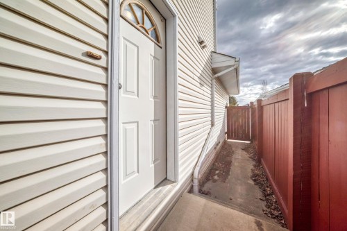 4631 43 Avenue, Edmonton, AB - 