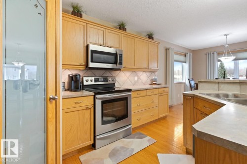 1 Birchwood Close, Leduc, AB - Indoor Photo Showing Kitchen With Double Sink
