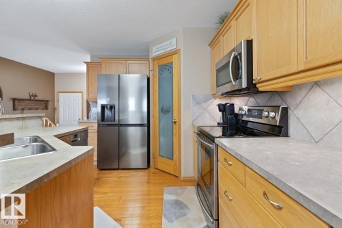 1 Birchwood Close, Leduc, AB - Indoor Photo Showing Kitchen With Double Sink