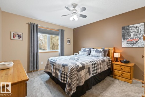 1 Birchwood Close, Leduc, AB - Indoor Photo Showing Bedroom