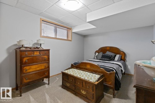 1 Birchwood Close, Leduc, AB - Indoor Photo Showing Bedroom