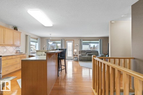 1 Birchwood Close, Leduc, AB - Indoor Photo Showing Kitchen
