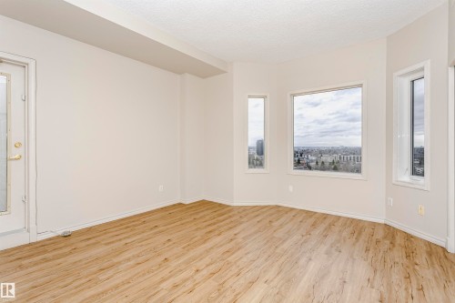 1701 10649 Saskatchewan Drive, Edmonton, AB - Indoor Photo Showing Other Room