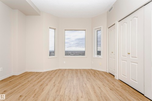 1701 10649 Saskatchewan Drive, Edmonton, AB - Indoor Photo Showing Other Room