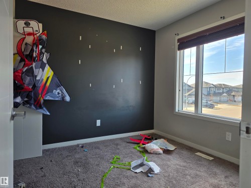 Fort Saskatchewan, AB - Indoor Photo Showing Other Room