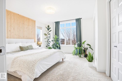 2061 Trumpeter Way, Edmonton, AB - Indoor Photo Showing Bedroom