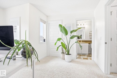 2061 Trumpeter Way, Edmonton, AB - Indoor Photo Showing Other Room