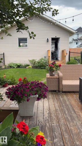 2061 Trumpeter Way, Edmonton, AB - Outdoor