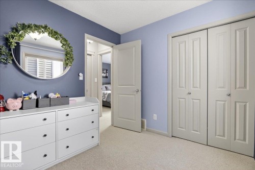 6072 Stanton Drive, Edmonton, AB - Indoor Photo Showing Bedroom