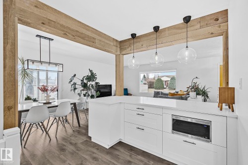 10315 47 Street, Edmonton, AB - Indoor