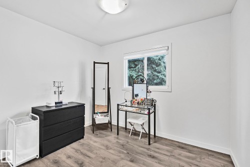 10315 47 Street, Edmonton, AB - Indoor