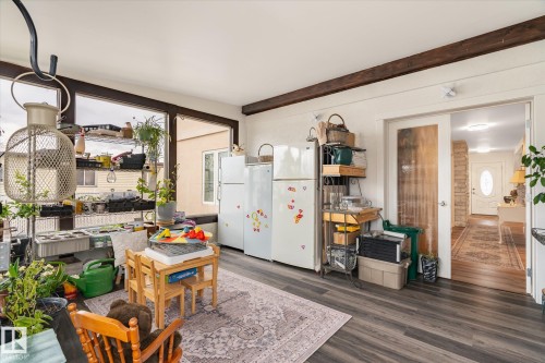 5016 44 Ave, Calmar, AB - Indoor