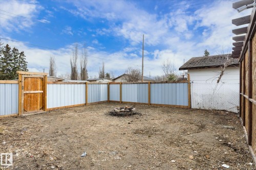 5016 44 Ave, Calmar, AB - Outdoor