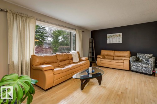 16012 88 Avenue, Edmonton, AB 